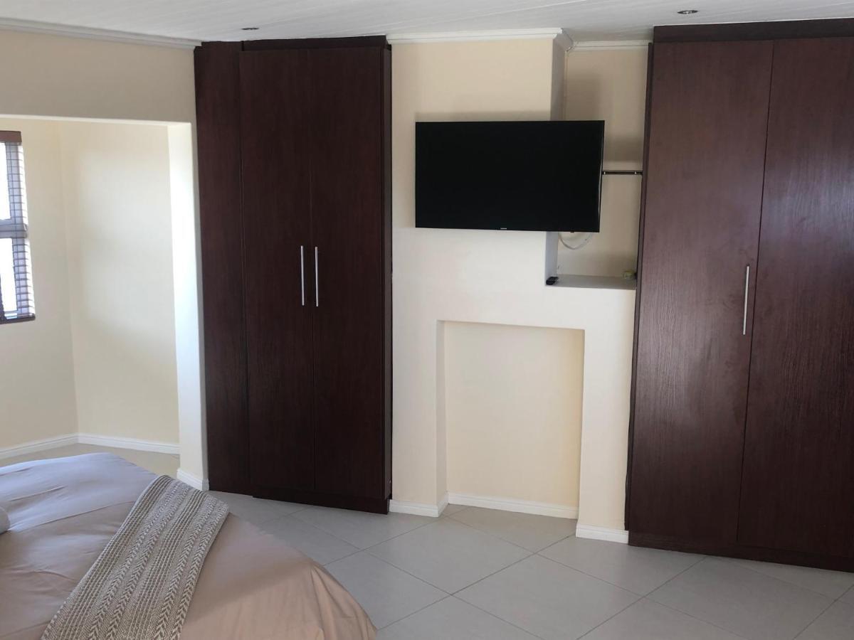 Flamingo Palms Apartment Тейбъл Вю Екстериор снимка